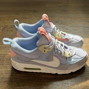 Nike AirMax Athletic Shoes in Light Blue and Pink
